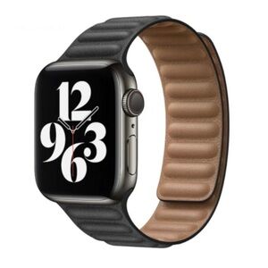 APPLE WATCH Series 8 GPS 32GB with Apple Leather Link Magnetic Sports Band 45mm